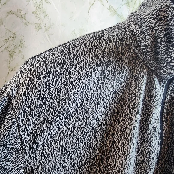 AVIA Heather Gray 1/4 Zip - Picture 2 of 8